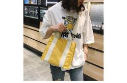 China Collapsible Crossbody 50cm Handle Printed Canvas Shopping Bags supplier