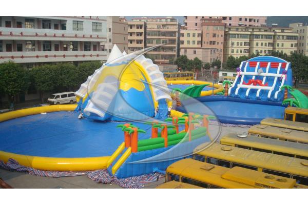 Inflatable water park / inflatable pool park giant slide air tight pvc tarpaulin