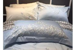 China Embroidered Modern Bedding Sets 4Pcs Logo Customized With Different Size supplier