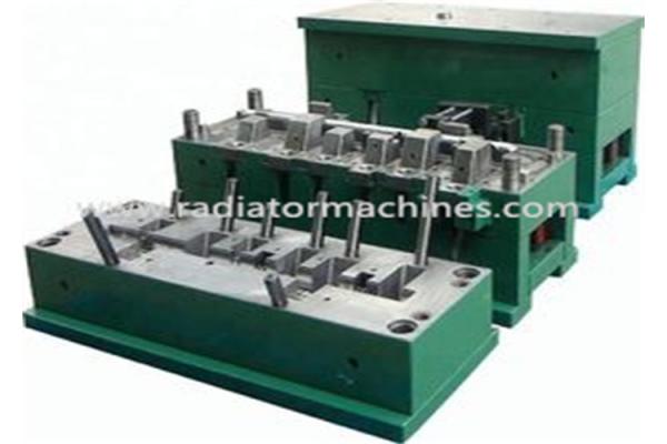 Radiator Plastic Tank Crimping Machine , Aluminum Radiator Plastic Tank Die
