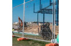China Interlocking 2.1m Tall Metal Tempoary Fence Galvanized Frame Design For Construction supplier