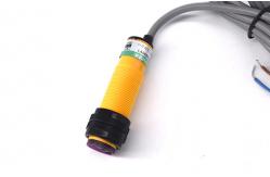 China Cylinder Infrared Proximity Switch , Photoelectric Proximity Sensor Water Resistant supplier