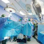50g To 60g SBPP + PE / SMS / SMMS + SMF Disposable Sterile Surgical Urology Drape With Collection Bag for sale