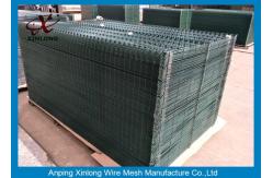 China Dark Green Welded Wire Mesh Fencing Panels , Wire Panel Fence Peach Shape Post supplier