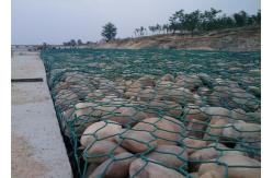 China Durable Wire Mesh Stone Retaining Wall , Gabion Wall Baskets For Civil Construction supplier
