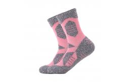 China Adult Men'S Basketball Breathable cotton Anti Slip Socks supplier