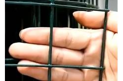 China Galvanized Low Carbon Black Pvc Coated Welded Wire Fence Panels 15M 30m supplier