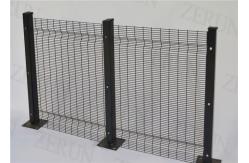 China Powder Coated Welded Wire Mesh Fence Panels For Prison With Square Hole supplier
