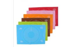 China 60X40CM Silicone Pastry Mat Rolling Dough Non Slip Extra Large Nonstick With Measurements supplier
