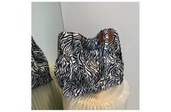 China Women Leopard Printing Eco Canvas Bags Animal Pattern Zebra Lady Tote Bags supplier