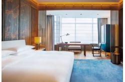 China Full Assembled Walnut Timber Modern Hotel Furniture Room Packages For Restaurant supplier
