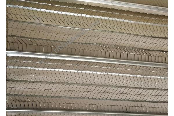 JF0708 600mm Width Galvanized Metal Rib Lath Mesh 2.4m Length