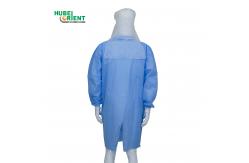 China Blue / White PP / SMS / Microporous / Tyvek Disposable Lab Coat With Snaps Closure supplier