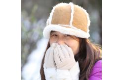 China Outdoor Lamb Custom Sheepskin Beanie Hat With Customized Plain Dyed Pattern supplier