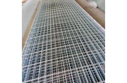 China 30x3mm Serrated Carbon Steel Bar Grating Heavy Duty Fabricated Flat Bar supplier