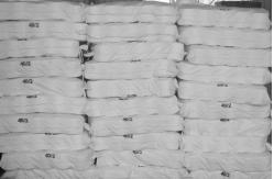 China Factory Direct Sale 402 Polyester Yarn 100% Polyester Yarn supplier