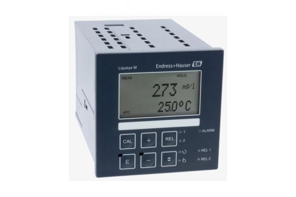 E+H COM223-DX0005 Dissolved oxygen transmitter Liquisys Compact panel device