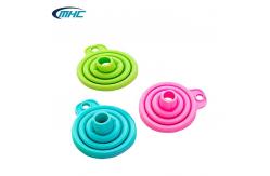China Mini Collapsible Silicone Kitchen Funnels Oil Liquid Reusable Customized Food Grade supplier