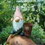 Modern Metal Yard Ornaments Rustproof Custom Metal Decor Gnome With Planter Pot for sale