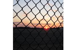 China Diamond Pattern Opening 25mm Airport Security Stainless Steel Chain Mesh Fence supplier