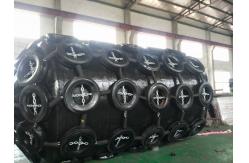 China Marine Fender Floating Inflatable Pneumatic Rubber Fender Ship / Dock Fenders supplier