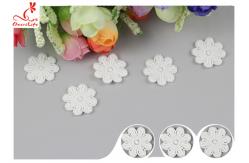 China Original Cotton Small Flower Lace Collar Applique With DTM Dyeing supplier