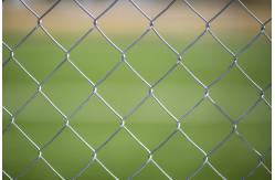 China PVC Diamond Mesh Garden Chain Link Fence 40mmx40mm supplier