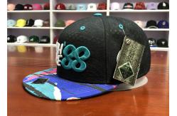 China Customize Debossed Snapback Hats And Caps Mens 3D Embroidered With String supplier