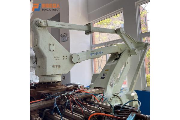 Automatic Palletizing Robot Arm 4 Axis Yaskawa MPL500 Packaging And Palletizing Robots