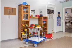 China 150KGS 4 Castor Small Board Trolley Material Handling Equipment Fabrication supplier