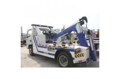 China Remote Control Platform Road Wrecker Recovery Truck With Crane 99km/h supplier