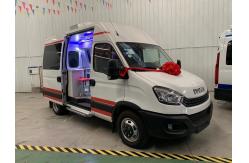 China High-Speed 156km/h Italian ambulance with Duratorq4D 122hp Engine supplier