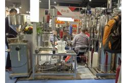 China High Efficiency Chili Sauce Bottle Filling Machine Easy To Operate supplier
