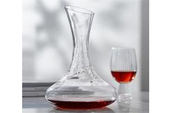 China 1.8L Large Glass Wine Decanter Personalised For Home supplier