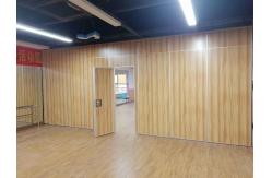 China Folding Soundproof Movable Acoustic Partition Walls For Office Conference Room supplier