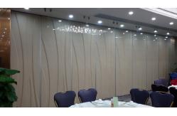 China Soundproof Sliding Folding Floor To Ceiling Movable Wall Partition For Restaurant supplier