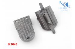 China Polished 25.6mm Bag Twist Lock With Hanging Plating Metal Push Bag Lock supplier