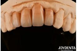 China Polished Layered Zirconia White And Durable For Perfect Surface Finish supplier