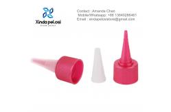 China Customized Plastic Squeeze Bottle Closure With Silicone Valve For Sauce Dispensing supplier
