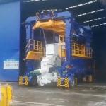 Highly Customized Straddle Container Lifter Machine With Cummins Engine for sale