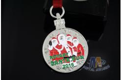 China Christmas Logo Custom Fiesta Medals Both Side Design With 800 * 10MM Lanyard supplier
