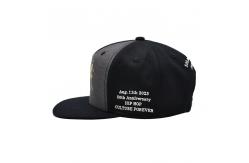 China OEM Design 5 Panel Snapback Hat Custom Fitted Snapback Cap With Plastic Buckle supplier