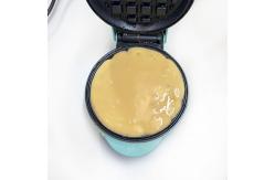 China Sandwich Breakfast Mini Waffle Maker Non Stick Coating Surface Electric Personal Snack Maker supplier