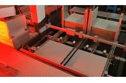 China Box Hard Cover Positioning Machine 1500pcs/h gift box Short Time Adjustment supplier