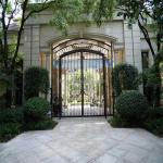 Entrance Trellis Wrought Iron Metal Gates Door Powder Coating OEM for sale