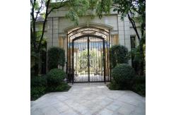 China Australia Style Courtyard Wall Gate With Sliding Open Design Customizable Size supplier