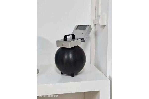 Environmental Protection Nuclear Radiation Detector With Accessories Suitcase / Strap