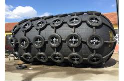 China Dia 0.5m-4.5m Pneumatic Rubber Fender For STS Project And Port Terminal supplier