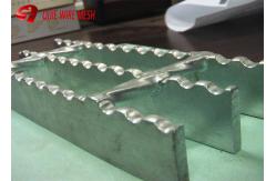 China Drainage Grate Trench Cover Plate Expanded Metal Mesh Metal Walkway Steel Grating Weight supplier
