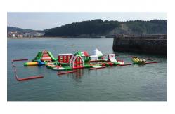 China Customized Kids Giant Inflatable Water Park for Sea / Lake / Ocean supplier